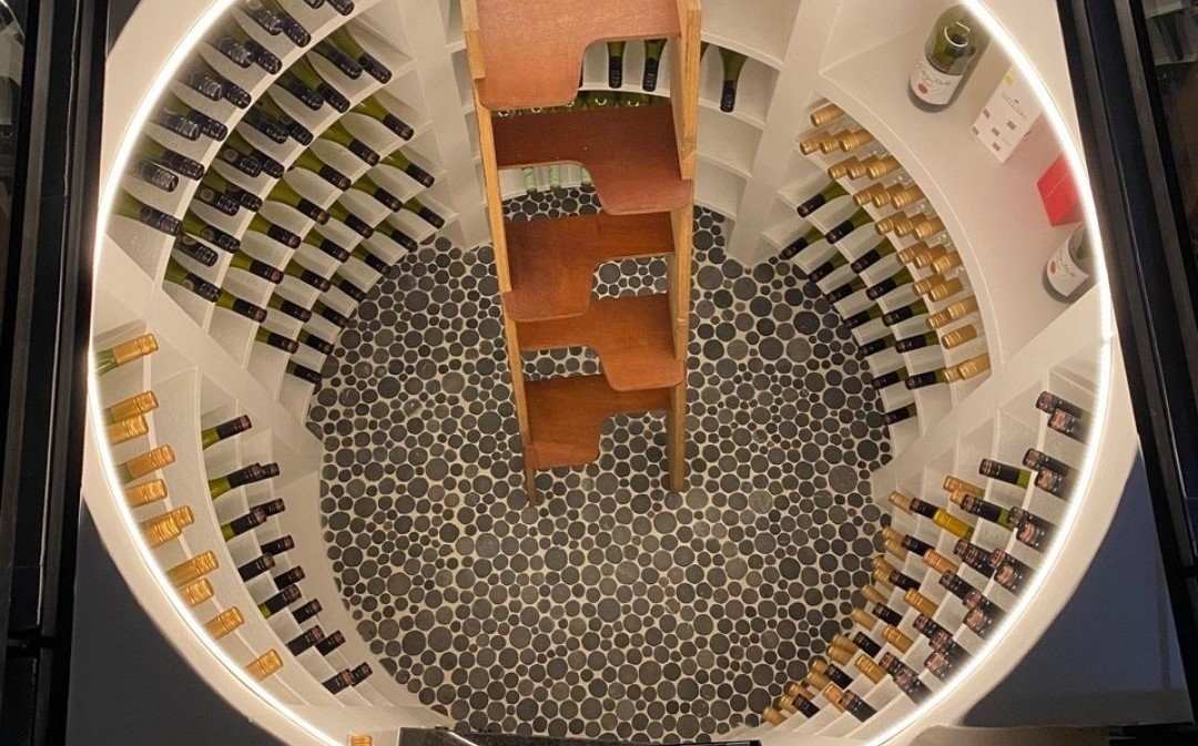 cave à vin enterrée vue d'en haut
